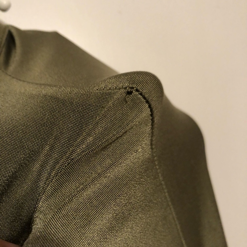 Green body suit size medium - Picture 3 of 3